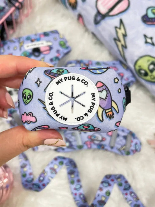 My Pug & Co. - Hundbajsväska Hållare | Tillbehör för hundar | Hundbajspåsedispenser | Hundtillbehör | Hundbajsväska Hållare | Hundtillbehör för hundbajsväskor Aliens Exist