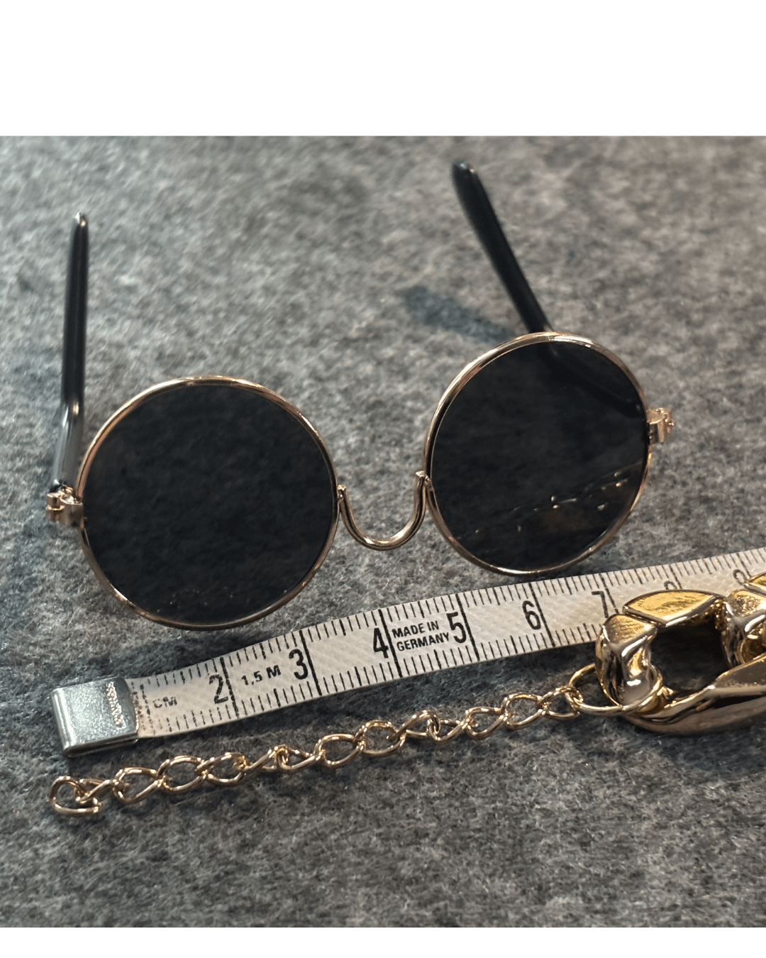 Bling Kit för hund – Glasögon & Guldkedja Hattar & Accessoarer