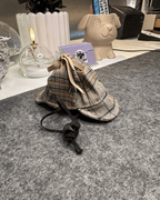 Detektivhatt & Cape för hund Hattar & Accessoarer