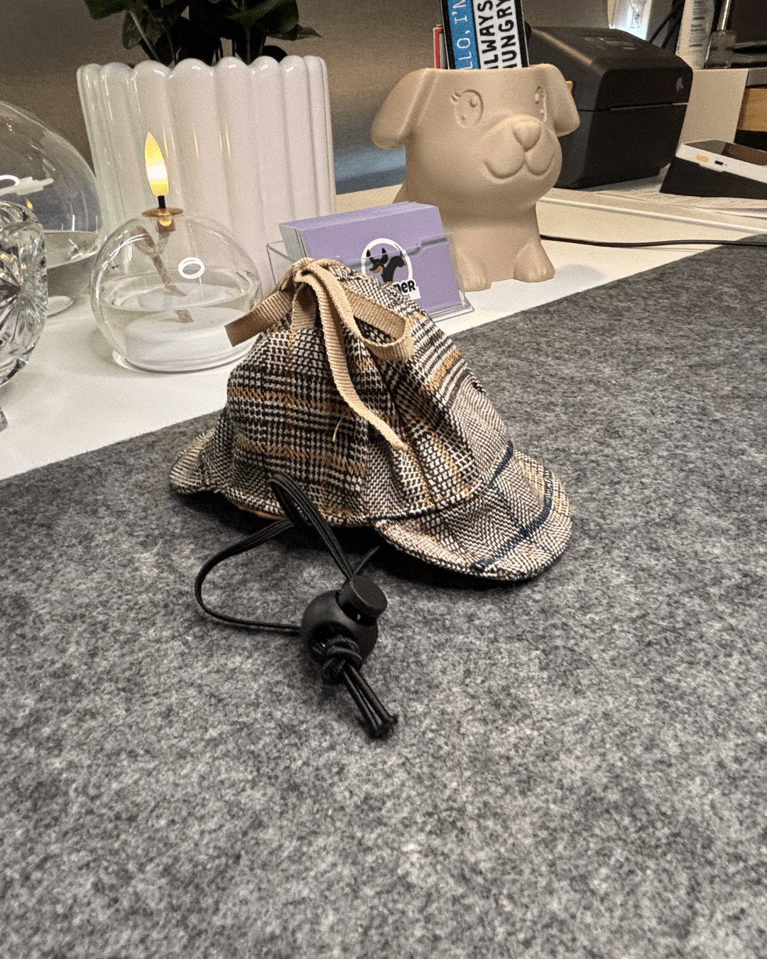 Detektivhatt & Cape för hund Hattar & Accessoarer
