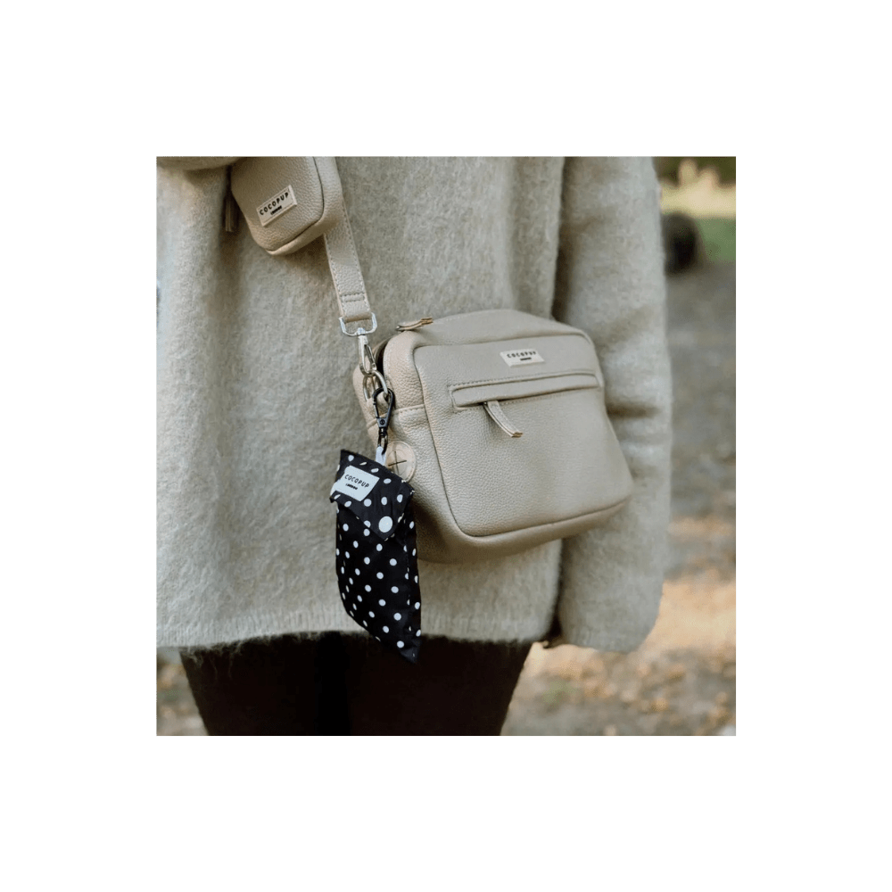 Lätt regnrock i praktisk påse Hundkläder