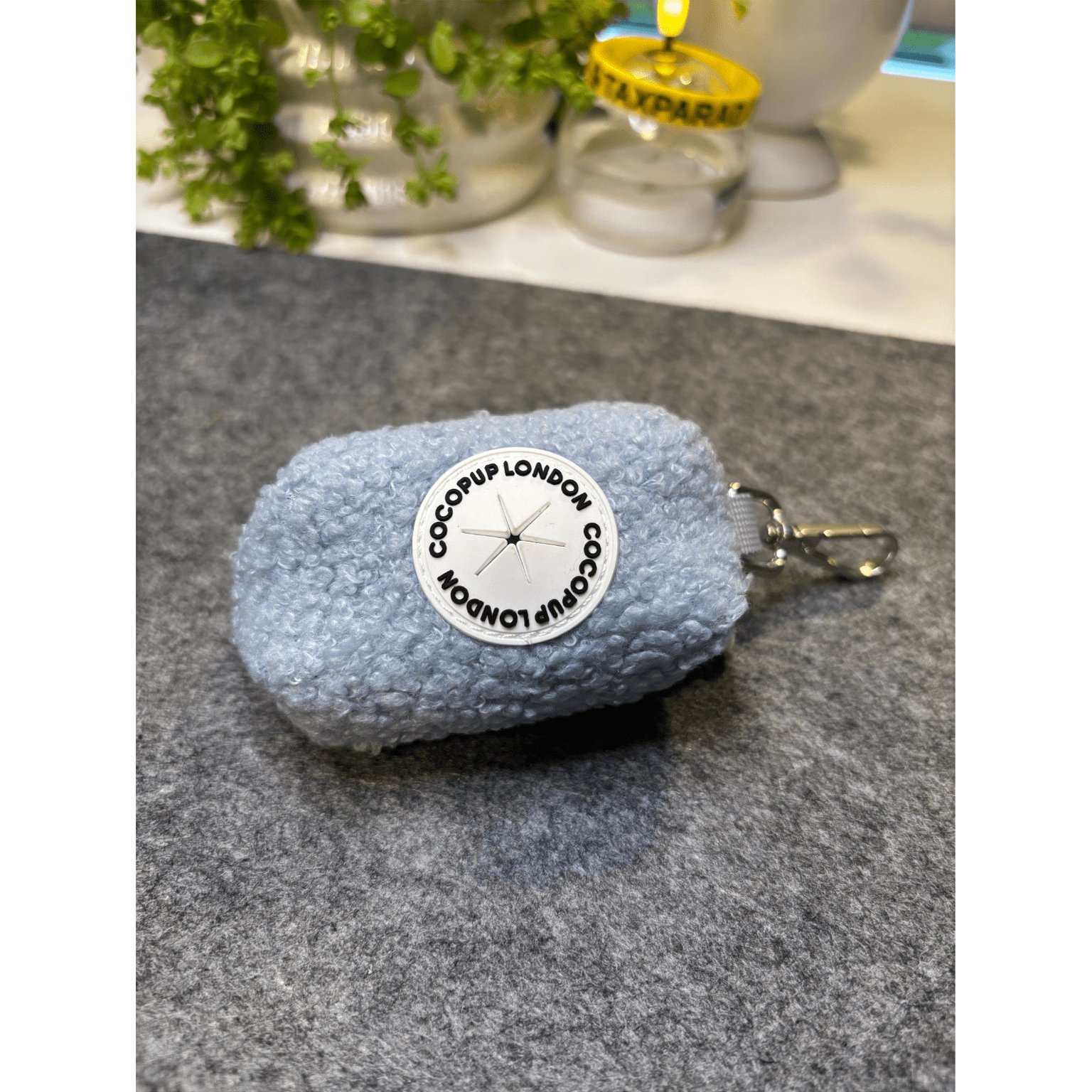 Teddy godispåse + bajspåsebehållare Lätt att ta med sig