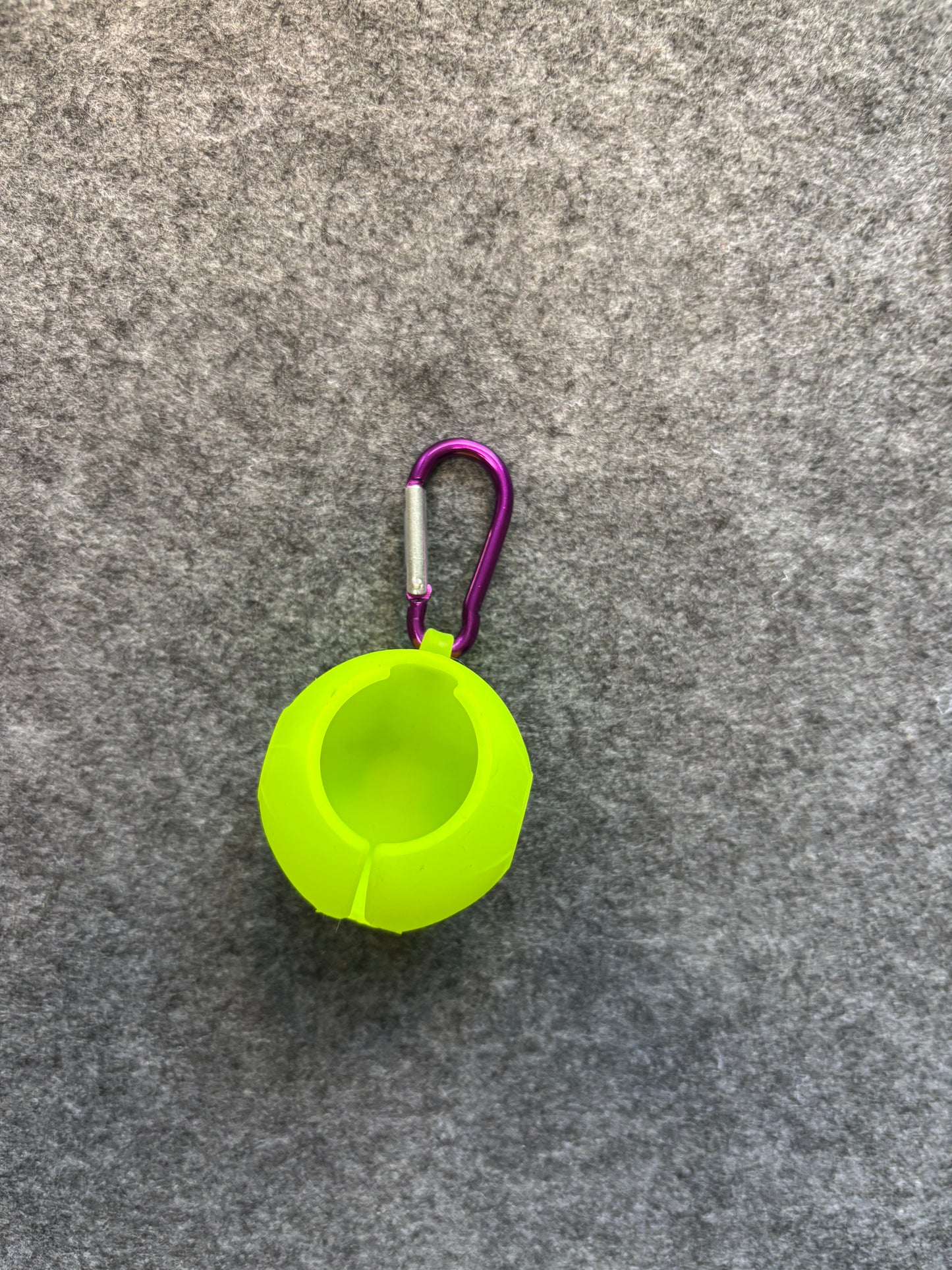 Hållare till LITEN boll