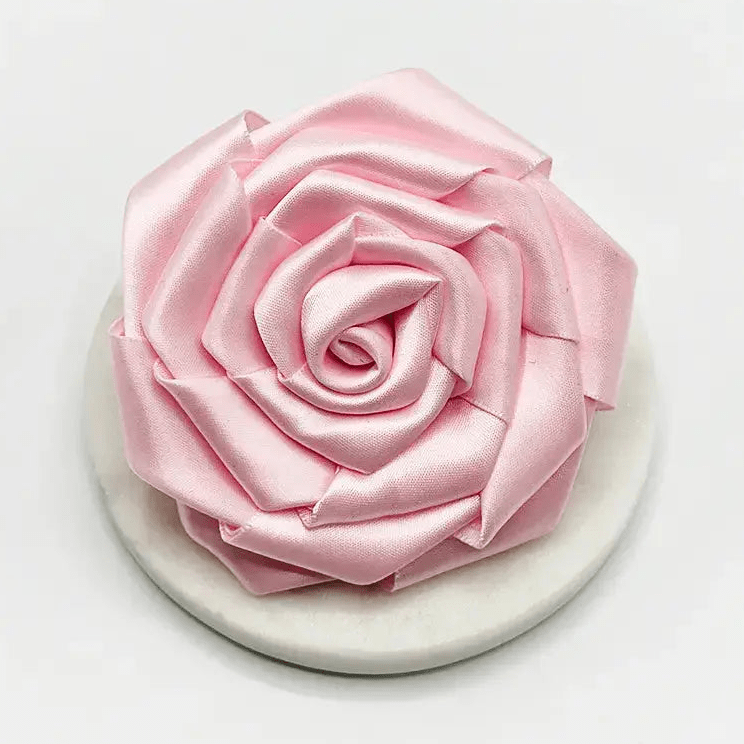 Ros till halsbandet Kragblomma